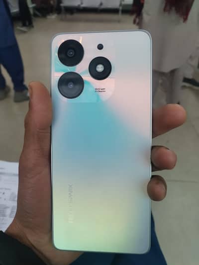 Tecno spark 10 pro with box  16Gb 128gb