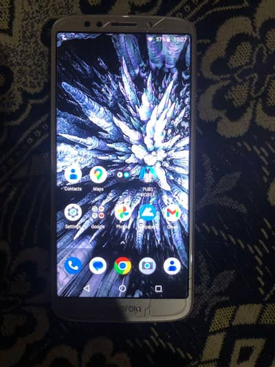 Motorolla G6 play 4 x 32 gaming processor front and back camera clear