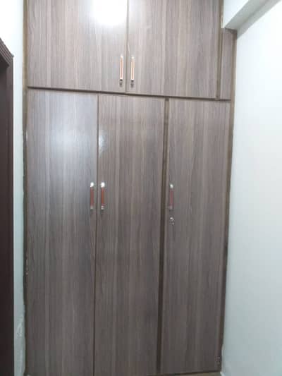 Unfurnished Studio flat available for rent