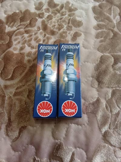 Ngk CR8EIX iradium Spark plugs for heavy bikes