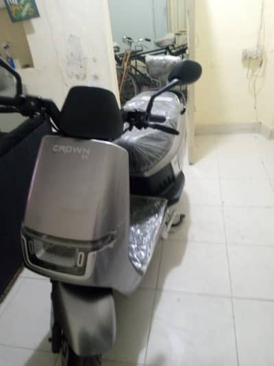 Crown pro max With Lithium battery 72V