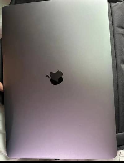 MacBook Pro 2017 1TB SSD and 16GB RAM