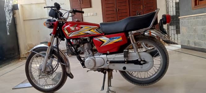 Honda CG125 2025