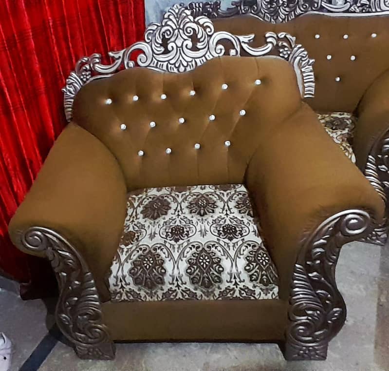 3,2,1 Sofa with center table 1