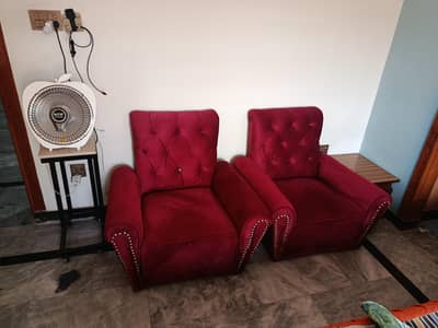 Velvit Sofa 2 seater Good condition with 2 Floor Coussion