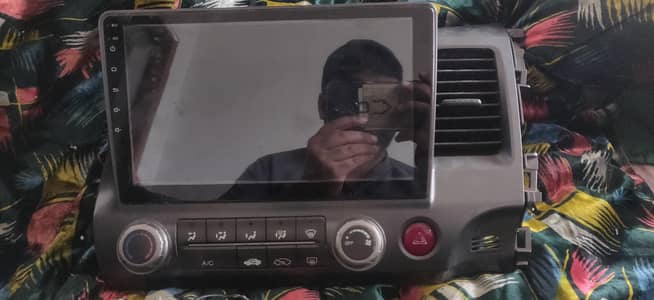 Honda Civic reborn android pannel with OEM climate cntroll