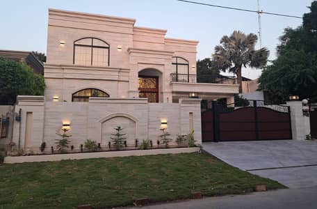 20 MARLA BRAND NEW HOUSE FOR RENT IN AGGRICS TOWN RAIWIND ROAD LAHORE.