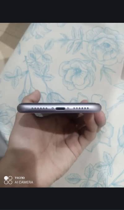 ip 11 Non pta Urgent sale only serius buyer contact