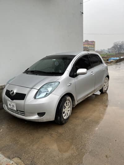 Selling home used vitz 2007,2012 islamabad registered