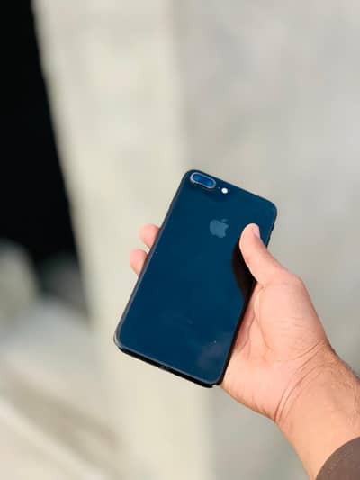 Iphone 7plus 128 PTA APPROVED finger button camera all ok battery 100%