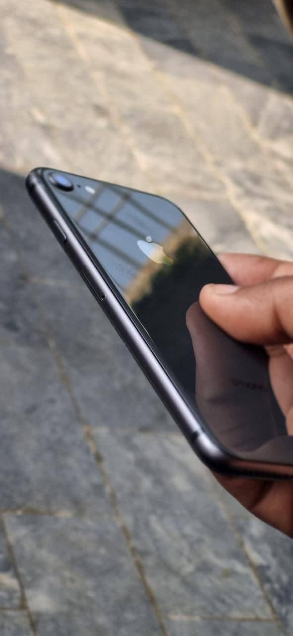 Iphone 8 0