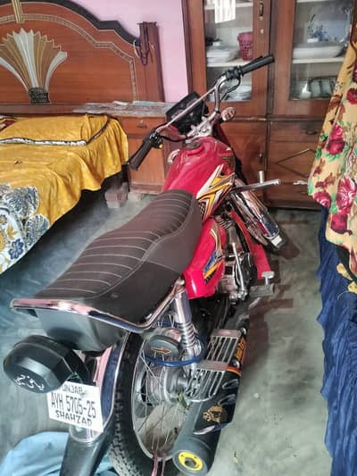 Honda CG 125 2025