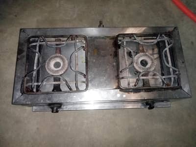 2 Burner Gas Chulla - Working Condition ( Body Repair Needed