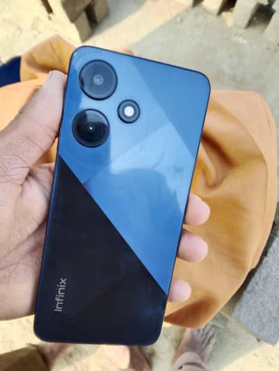 Infinix hot 30i urgent for sale 10 by 10 condition full box with charg