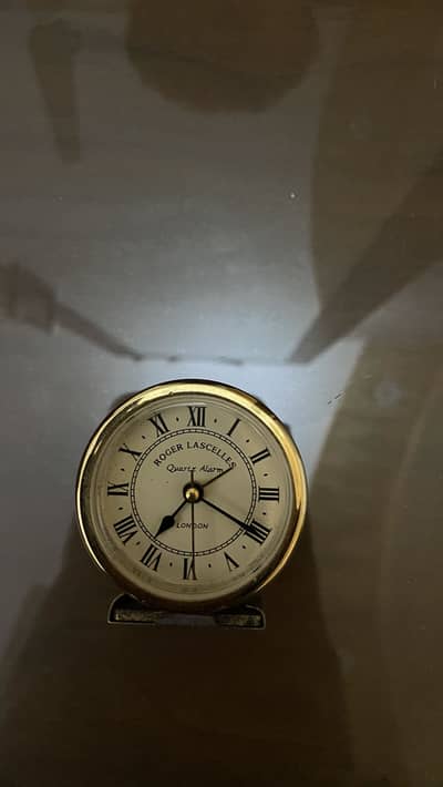 Table watch of Roger lascelles London