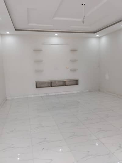 10 marla brand new house for rent wapda Town ph1 block J3