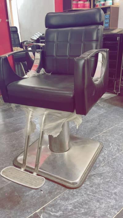 saloon chairs For sale