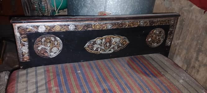 2 daresing  1sofa 1+3  1 dabal ded  widot fom