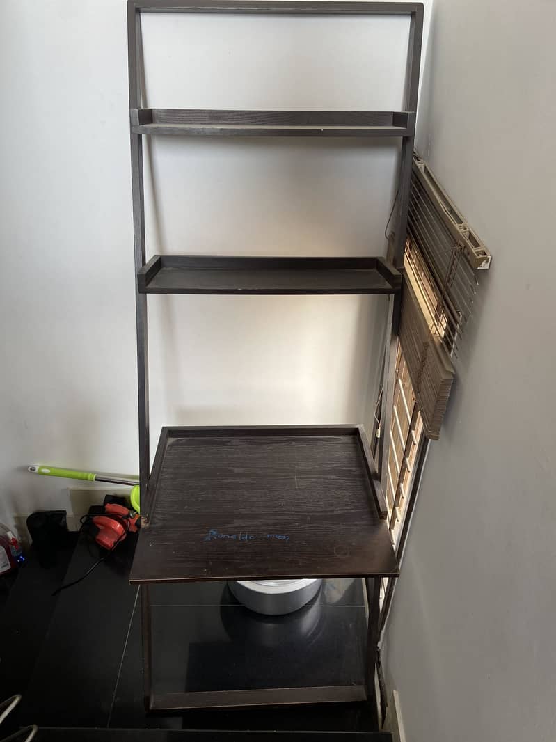 Study table with shelves 0