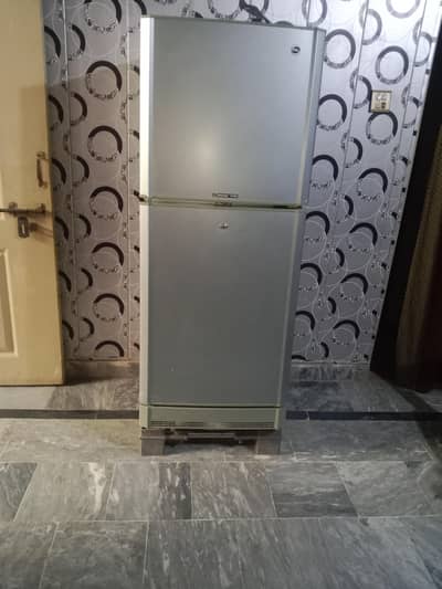 selling fridge