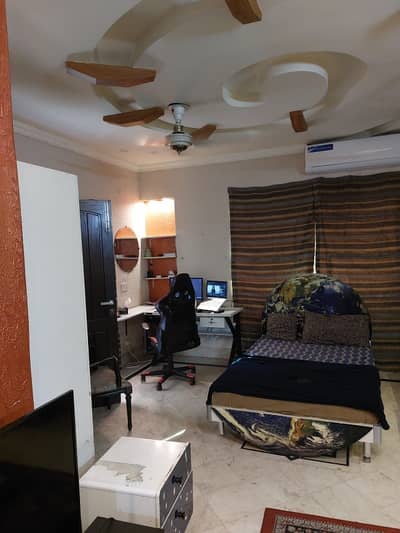 10 Marla Beautiful House For Sale No Work Required Allama Iqbal Town Lahore