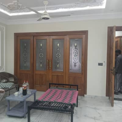 5 MARLA UPPER PORTION AVAILABLE FOR RENT