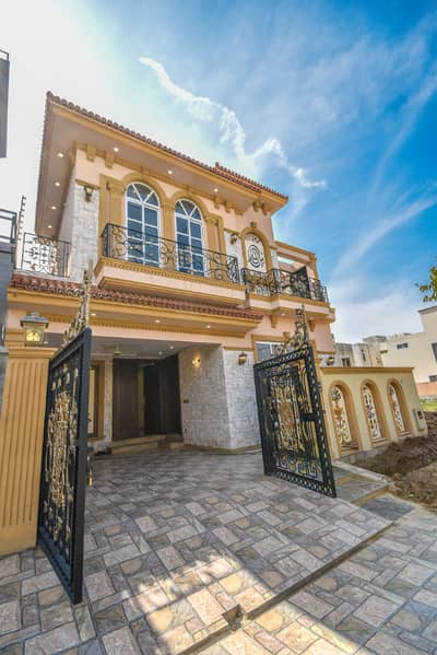 5 Marla Luxurious Bungalow For Sale In DHA Phase 9 Town Lahore