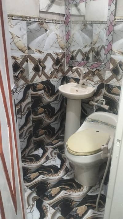 Flat For sale Situated In Gulistan-e-Jauhar - Block 17