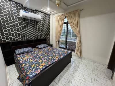 Per Day Full Furnished Singel Bedroom Available For Rent In Citi Housing Gujranwala
