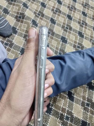 I m selling iphone x