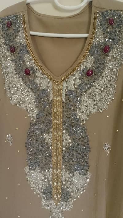 used main hai  3 PC hai