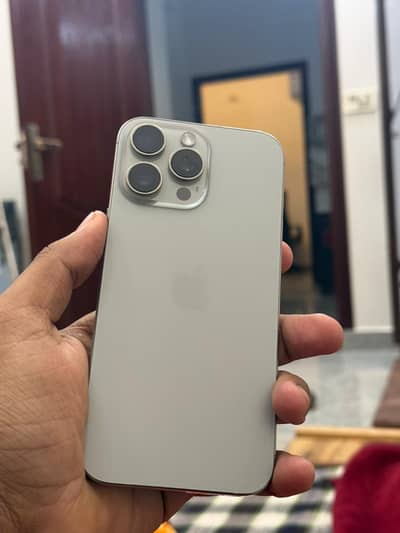 16 pro max natural titanium