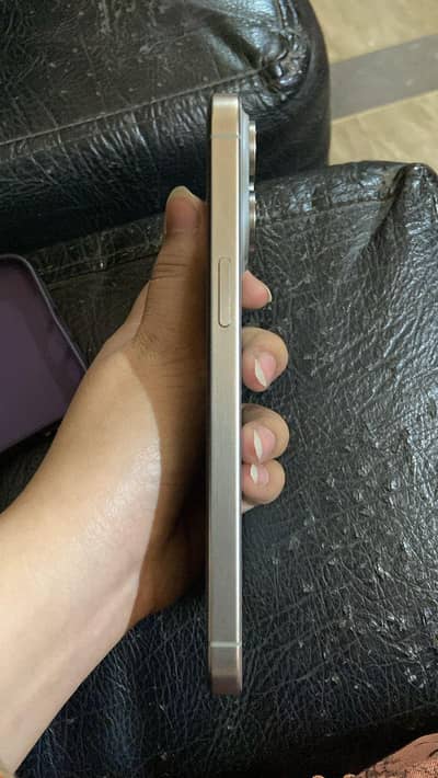 15 pro max with box non pta