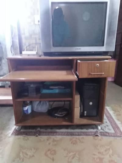 Computer Table For Sale In Good Condition