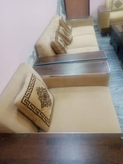 Crream Colour Six Seater Sofa Set