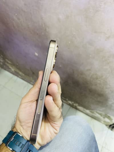 16 pro 256 gb jv phone