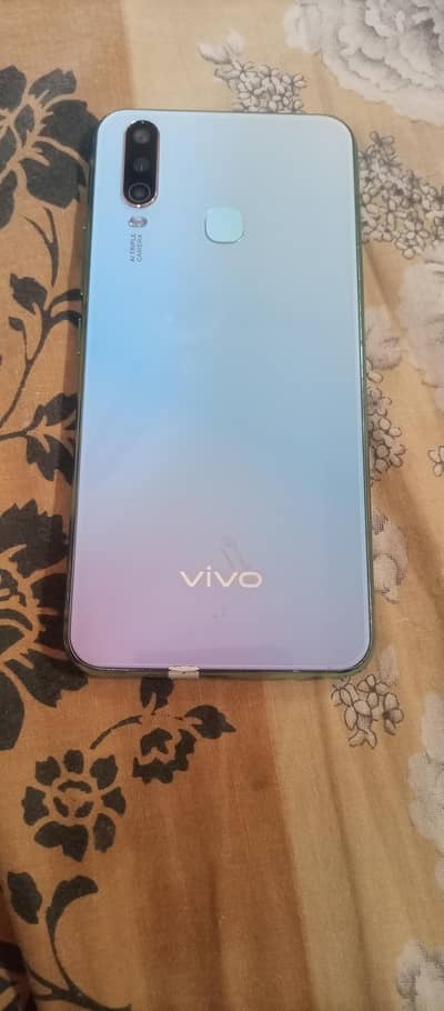 VIVO Y12
