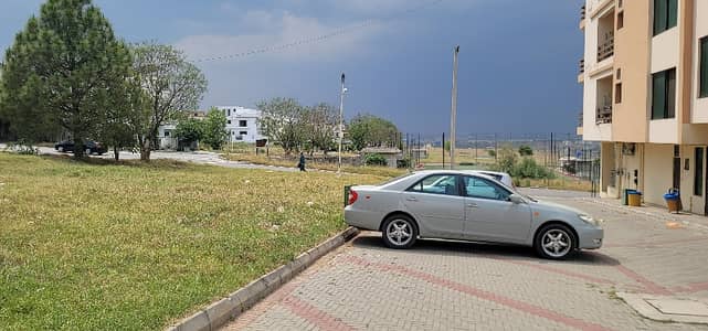 10 Marla Super Hot Location Off Main Road Level Heighted Solid Plot For Sale Asking 2 Crore