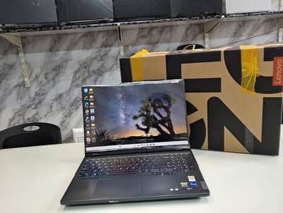 Lenovo legion i7 13700HX RTX 4060 QHD165HZ Gaming Laptop