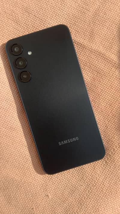 Samsung A16 8/256 With Box & Cable.