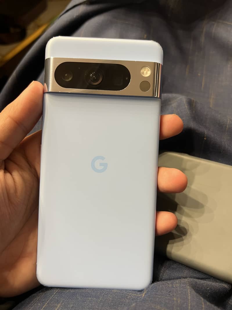 Google pixel 8 pro 0