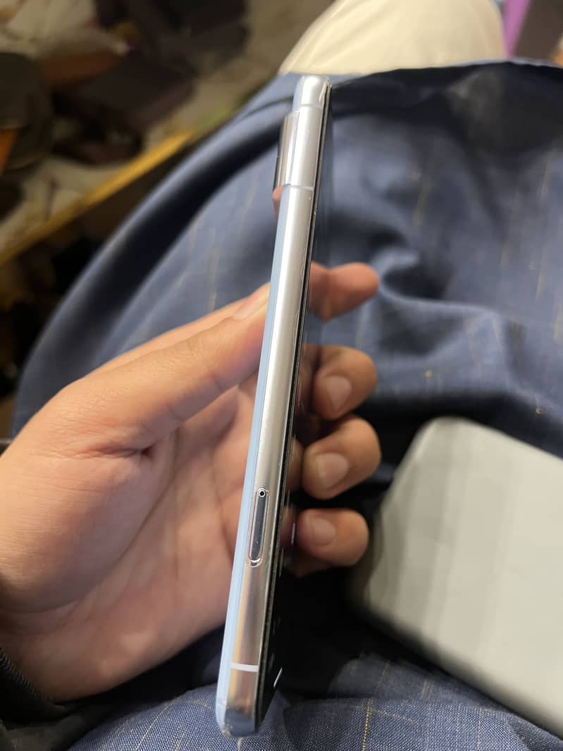 Google pixel 8 pro 4