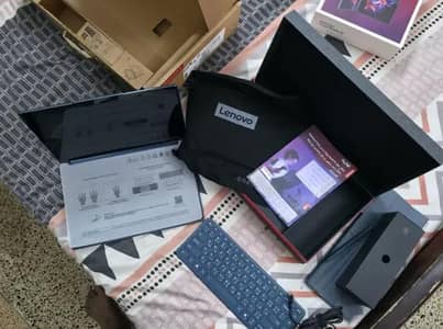 Lenovo yoga Book 9 14 IAH10 Duale Ultra 9