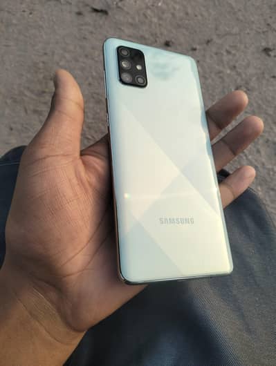 Samsung galaxy a71 lush condition 10by10 no fault