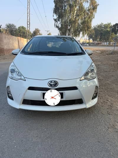 Toyota Aqua 2014/17 Full Option Push ,Brand New Condition