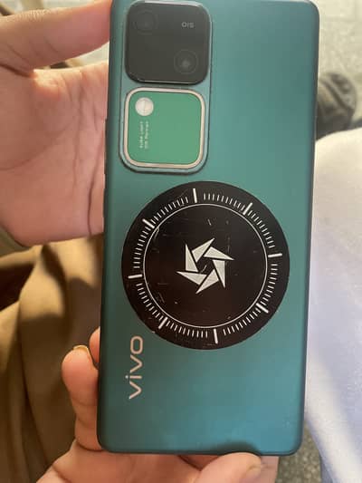Vivo V30 10/10 condition total genuine