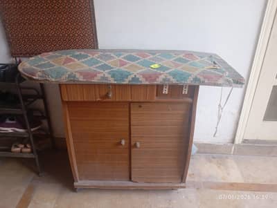 shoe rack/ iron stand / shoe cupboard