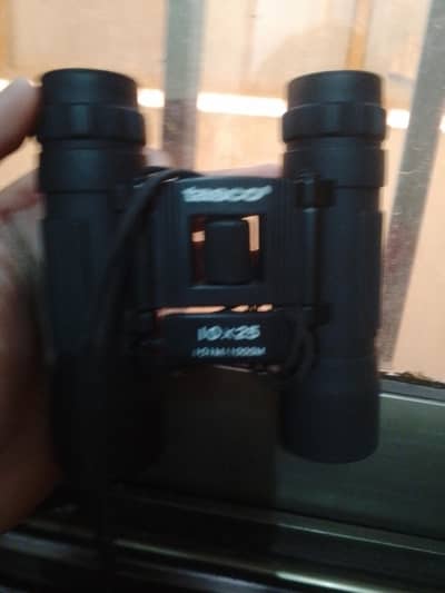 Tasco 10x25 Binoculars – Clear View, Compact Design