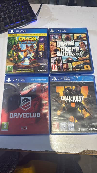 Ps 4 ( 4 games ) ( Gta 5 / call of duty / crash / drive club )