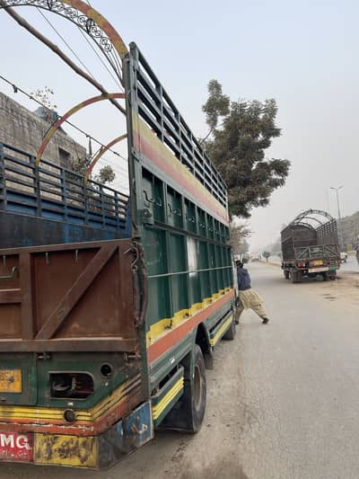 Mazda 16 feet body for sale